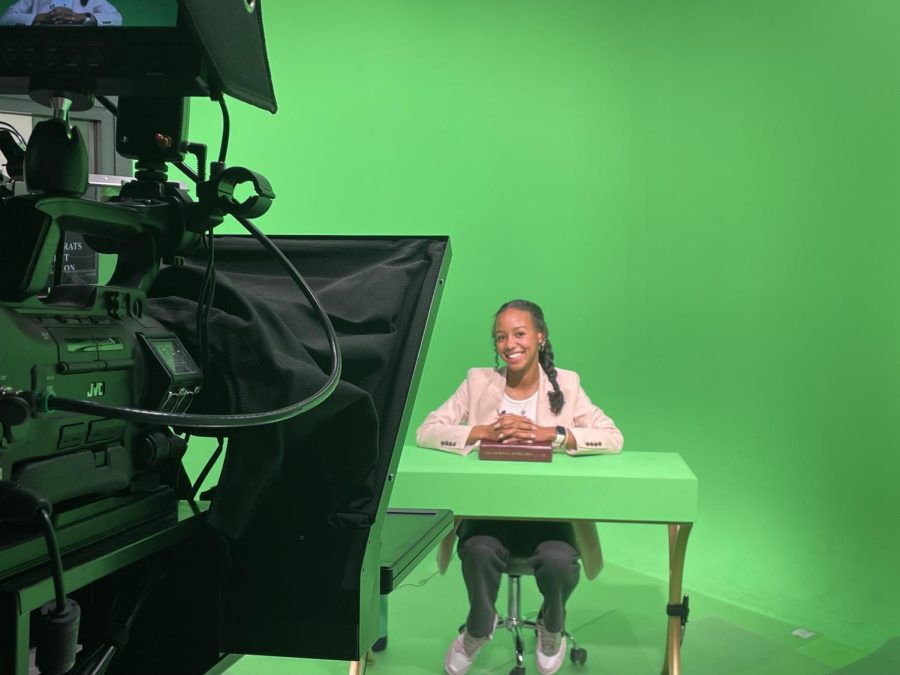 Jordan Jackson anchors the first broadcast of 2022.